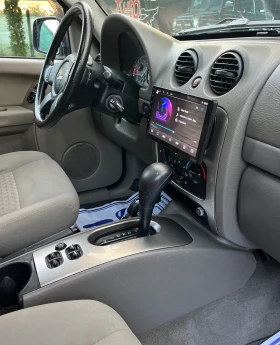 Jeep Cherokee 3.7ГАЗ* АВТОМАТ* ТОП* СОБСТВЕН ЛИЗИНГ - 12999 лв. - 26157872 14