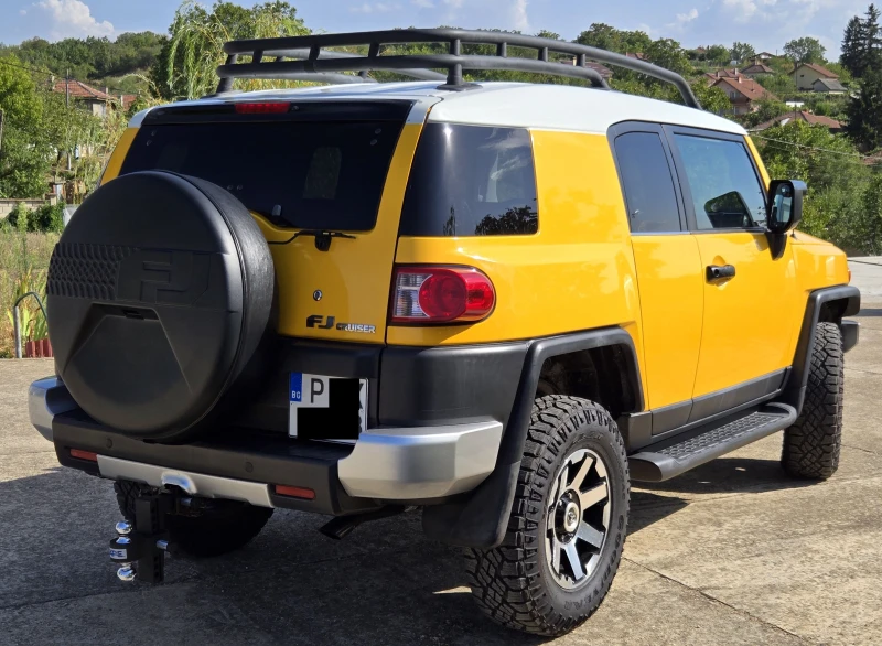 Toyota Fj cruiser, снимка 5 - Автомобили и джипове - 47497935