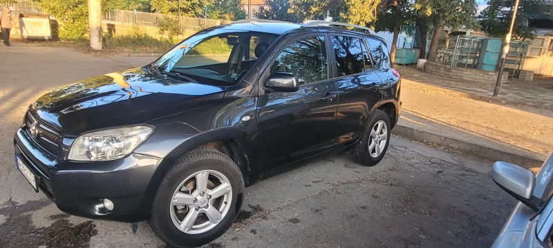 Toyota Rav4 2.2, снимка 2 - Автомобили и джипове - 47504813