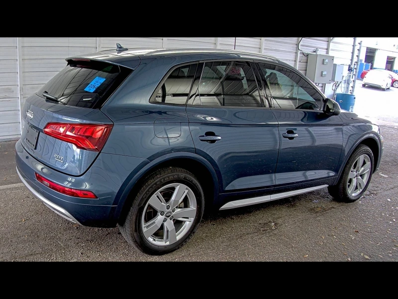 Audi Q5 ПАНОРАМА* ДИГИТАЛНО ТАБЛО* КАМЕРИ* KEYLESS* НАВИ* , снимка 3 - Автомобили и джипове - 47859682