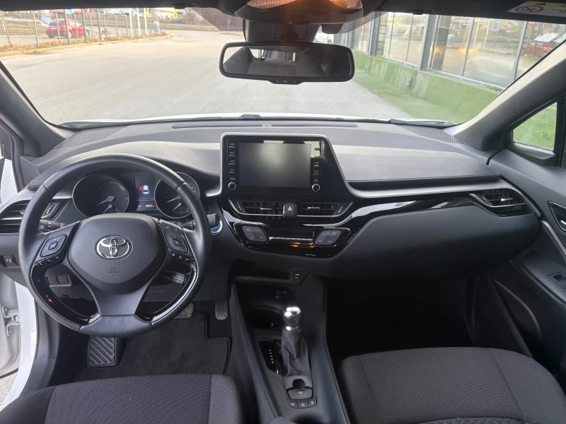 Toyota C-HR Hybrid , снимка 11 - Автомобили и джипове - 48817019