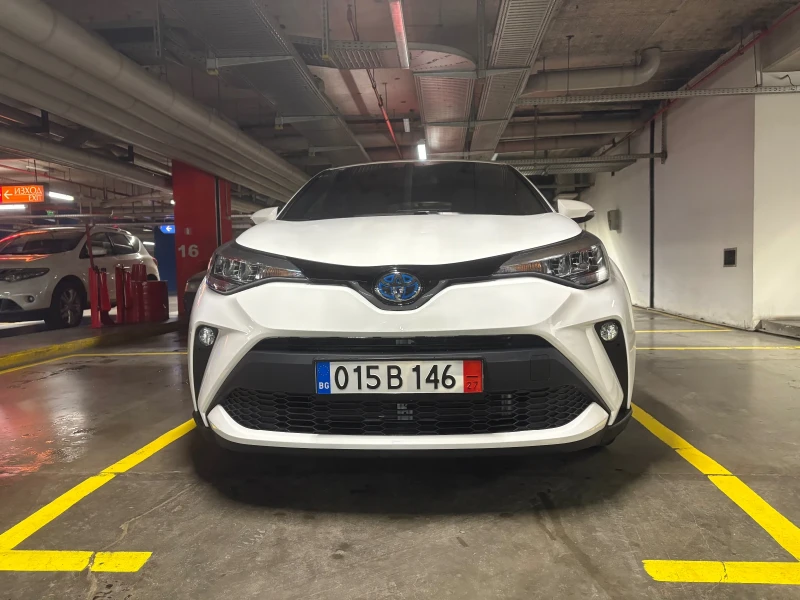 Toyota C-HR Hybrid , снимка 8 - Автомобили и джипове - 48817019