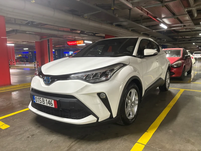 Toyota C-HR Hybrid , снимка 4 - Автомобили и джипове - 48817019