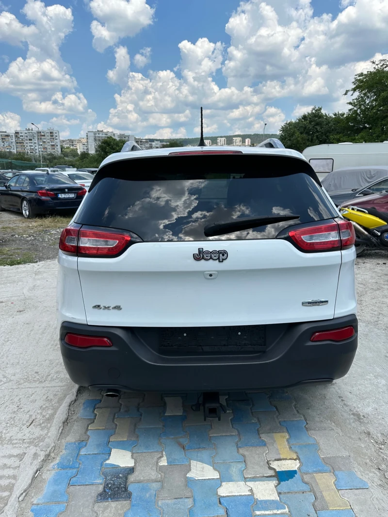 Jeep Cherokee 2.4i 4x4  NORTH Цена за Кеш, снимка 6 - Автомобили и джипове - 52075622