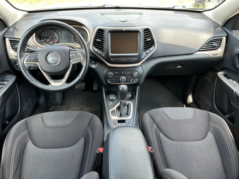 Jeep Cherokee 2.4i 4x4  NORTH Цена за Кеш, снимка 8 - Автомобили и джипове - 52075622