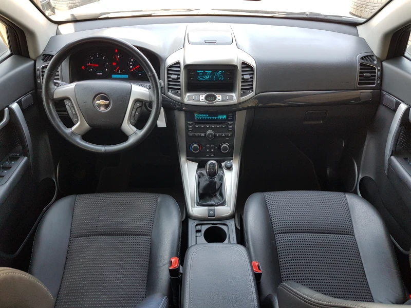 Chevrolet Captiva 2.2-163 k.c. FACELIFT 6 скорости / 7 места, снимка 8 - Автомобили и джипове - 52636532