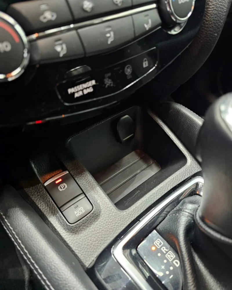 Nissan Qashqai Acenta Plus, снимка 4 - Автомобили и джипове - 52777620