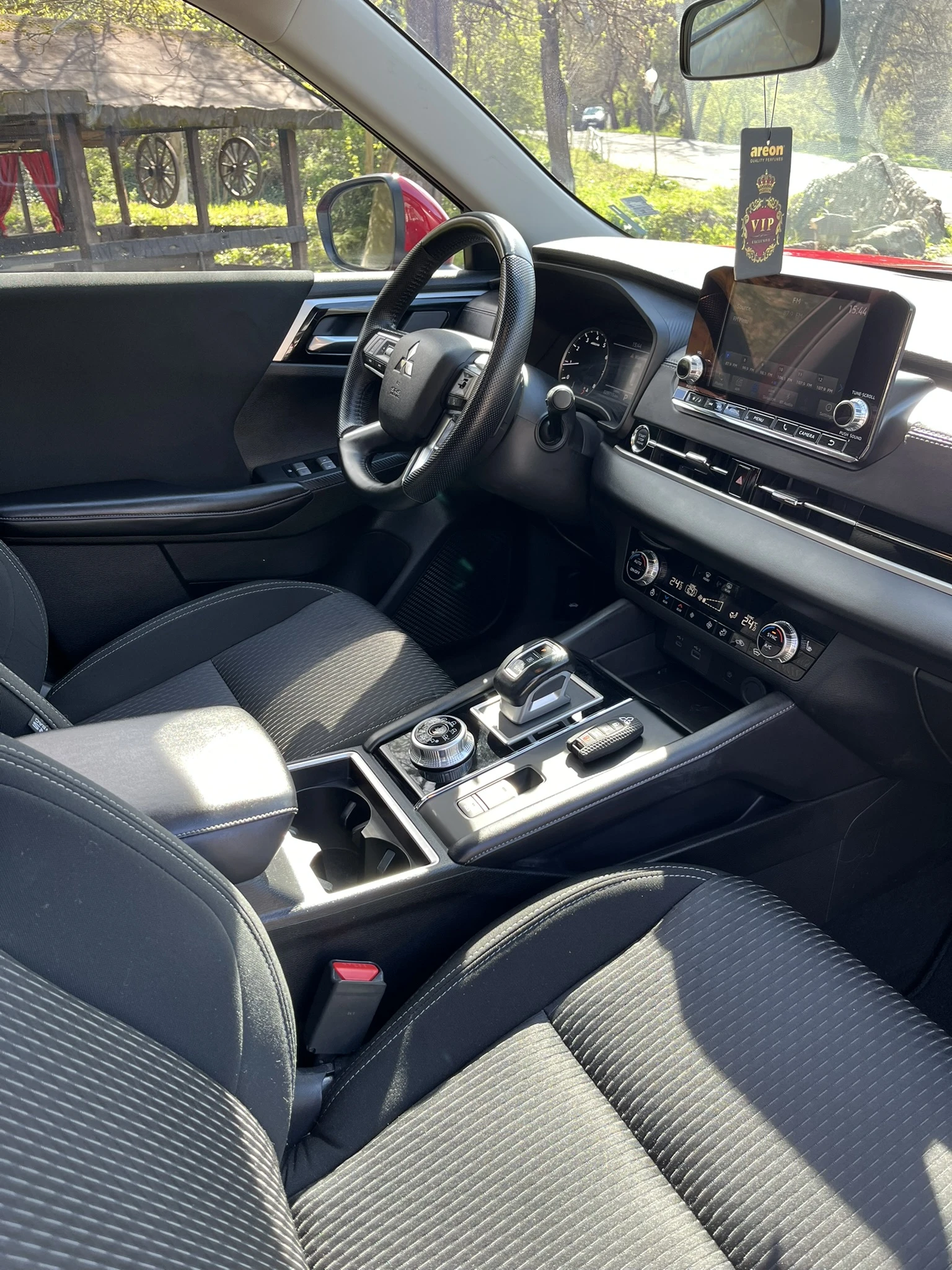 Mitsubishi Outlander SE - изображение 9