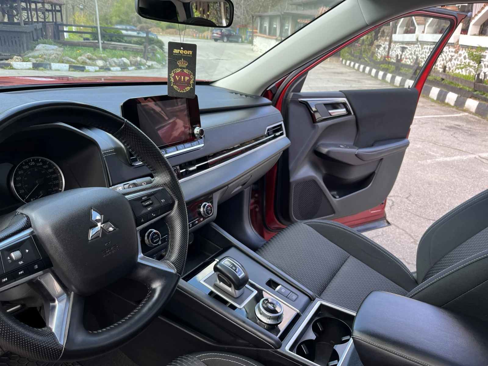 Mitsubishi Outlander SE - изображение 8