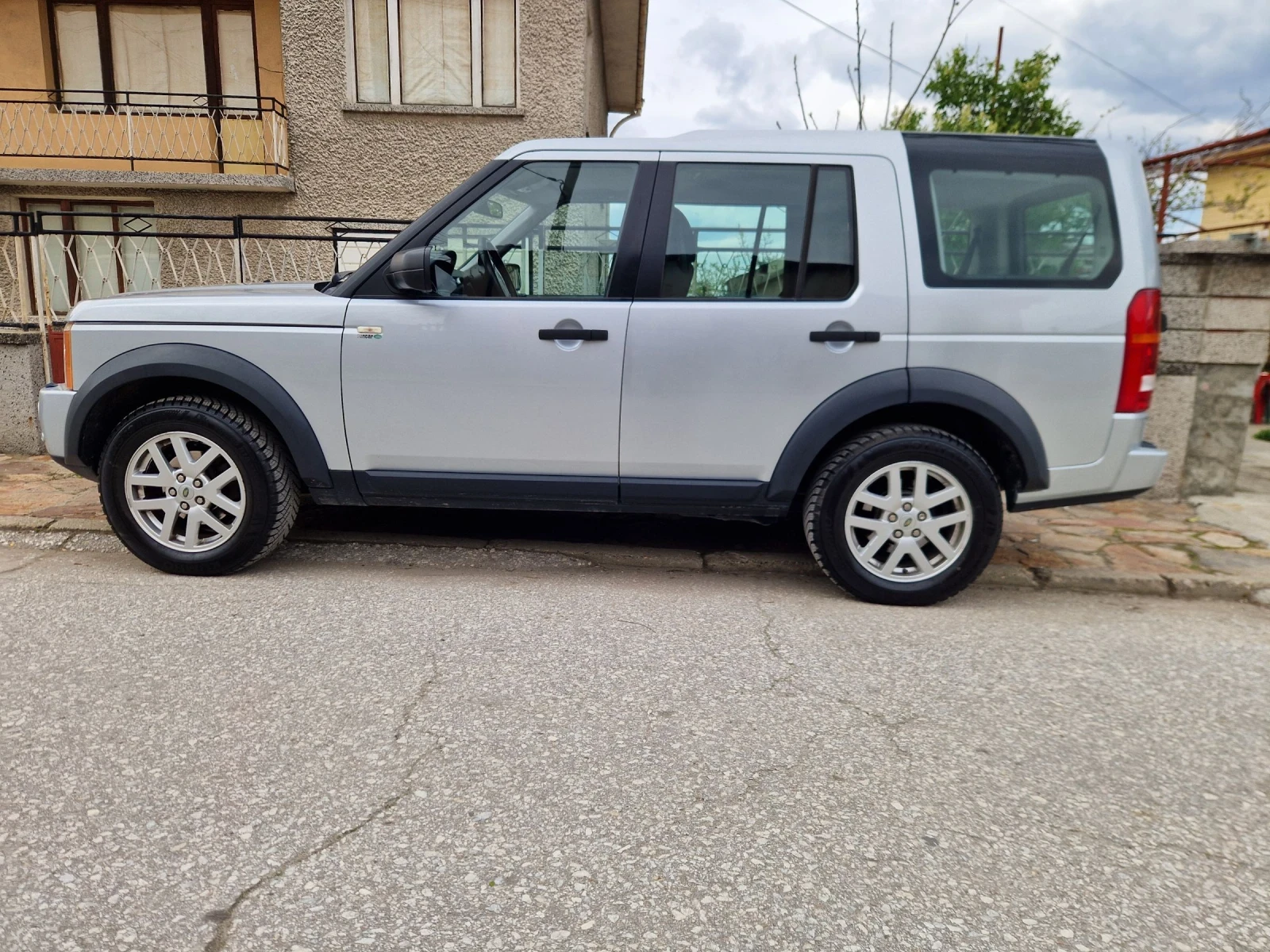 Land Rover Discovery DISCOVERY 3 - изображение 3