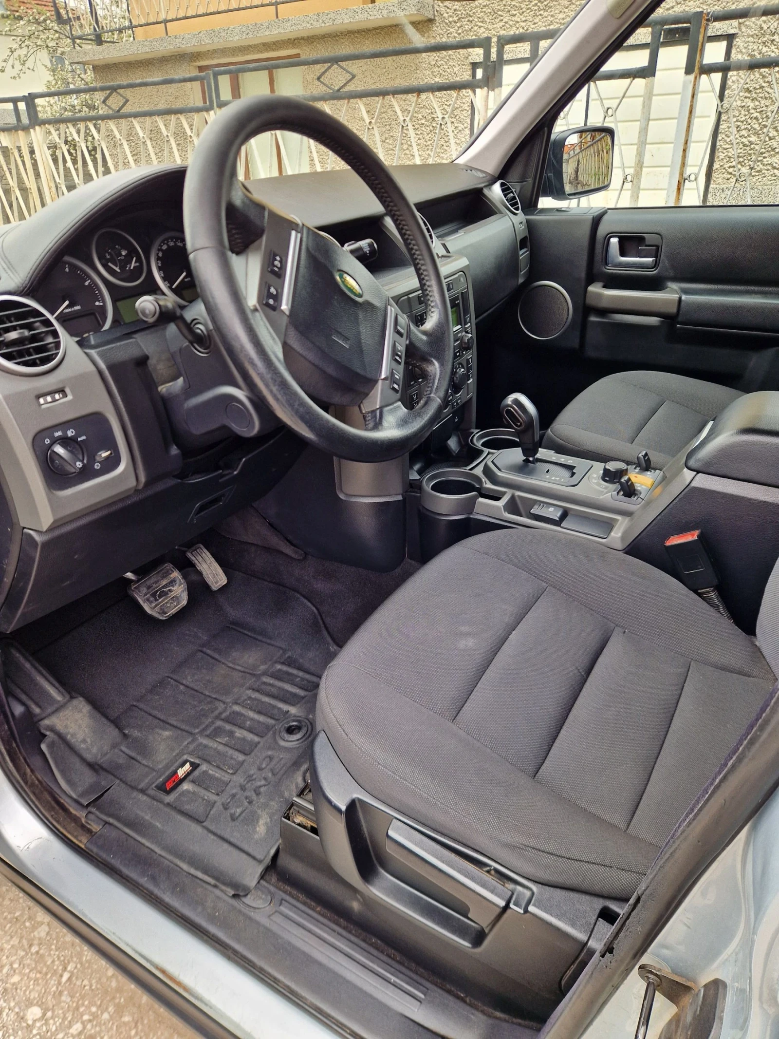 Land Rover Discovery DISCOVERY 3 - изображение 6