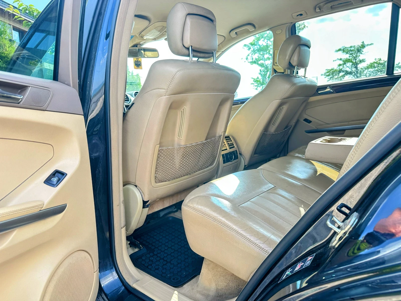 Mercedes-Benz ML 320 3.0D/224hp* AMG ПАКЕТ* ПОДГРЕВ* ОБДУХВАНЕ* КАМЕРА* - изображение 10