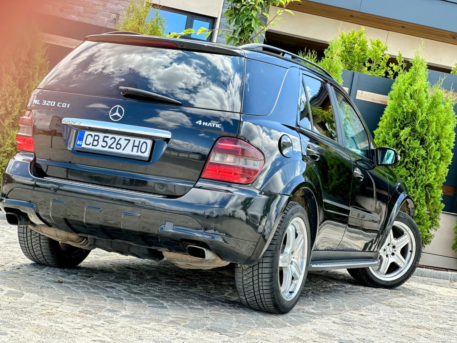 Mercedes-Benz ML 320 3.0D/224hp* AMG ПАКЕТ* ПОДГРЕВ* ОБДУХВАНЕ* КАМЕРА* - изображение 5