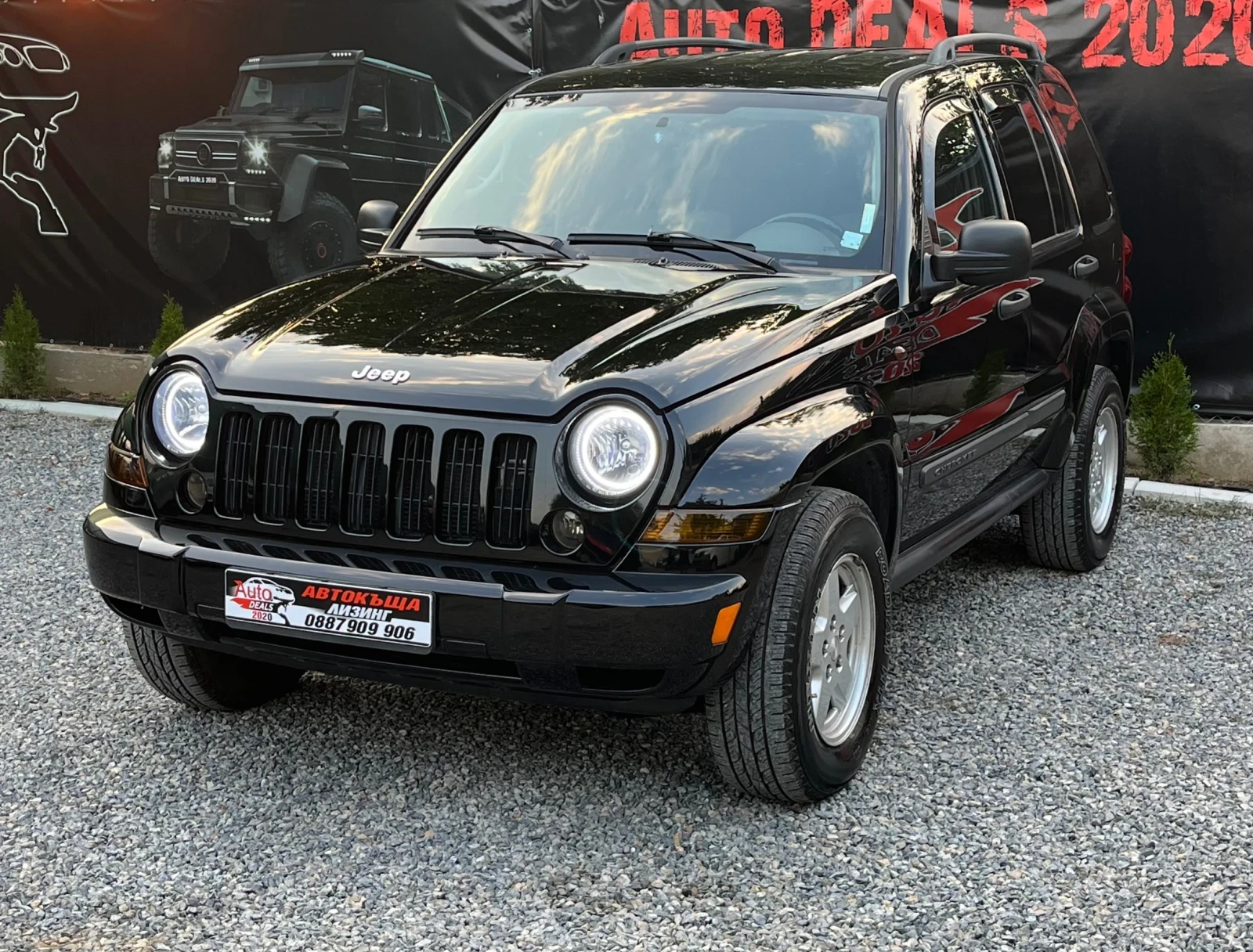 Jeep Cherokee 3.7ГАЗ* АВТОМАТ* ТОП* СОБСТВЕН ЛИЗИНГ - изображение 4