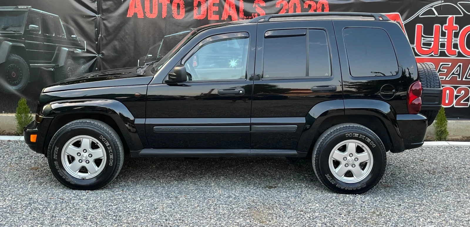Jeep Cherokee 3.7ГАЗ* АВТОМАТ* ТОП* СОБСТВЕН ЛИЗИНГ - изображение 5