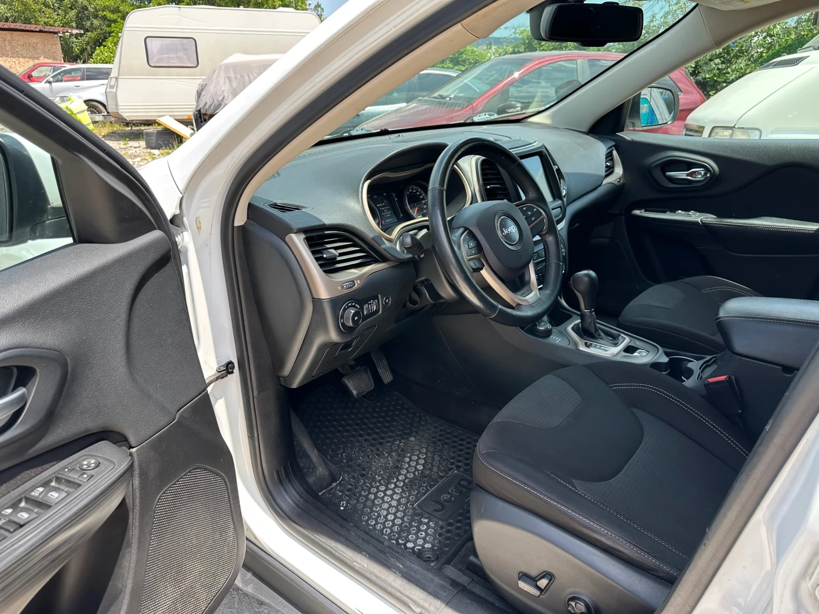 Jeep Cherokee 2.4i 4x4  NORTH - изображение 7