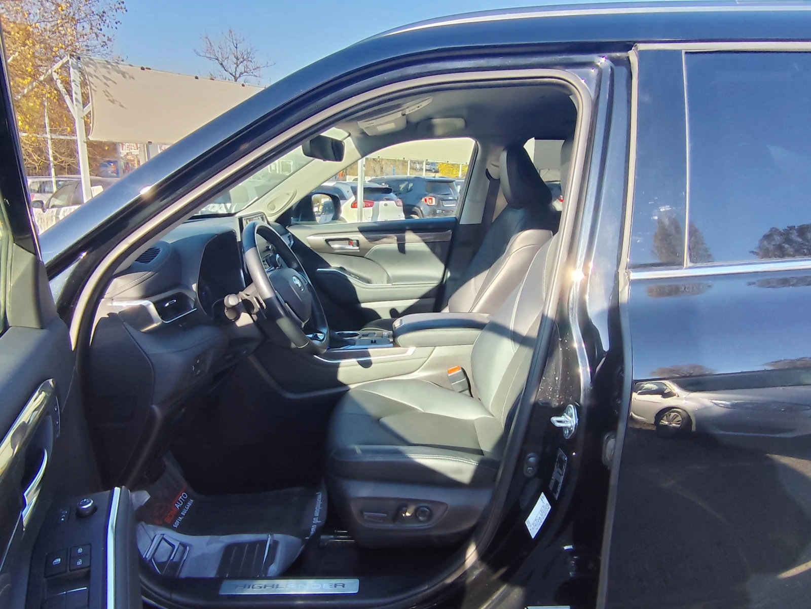 Toyota Highlander 2.5 HYBRID LED 7МЕСТА 4X4 АВТОМАТИК CAMERA360 - изображение 5