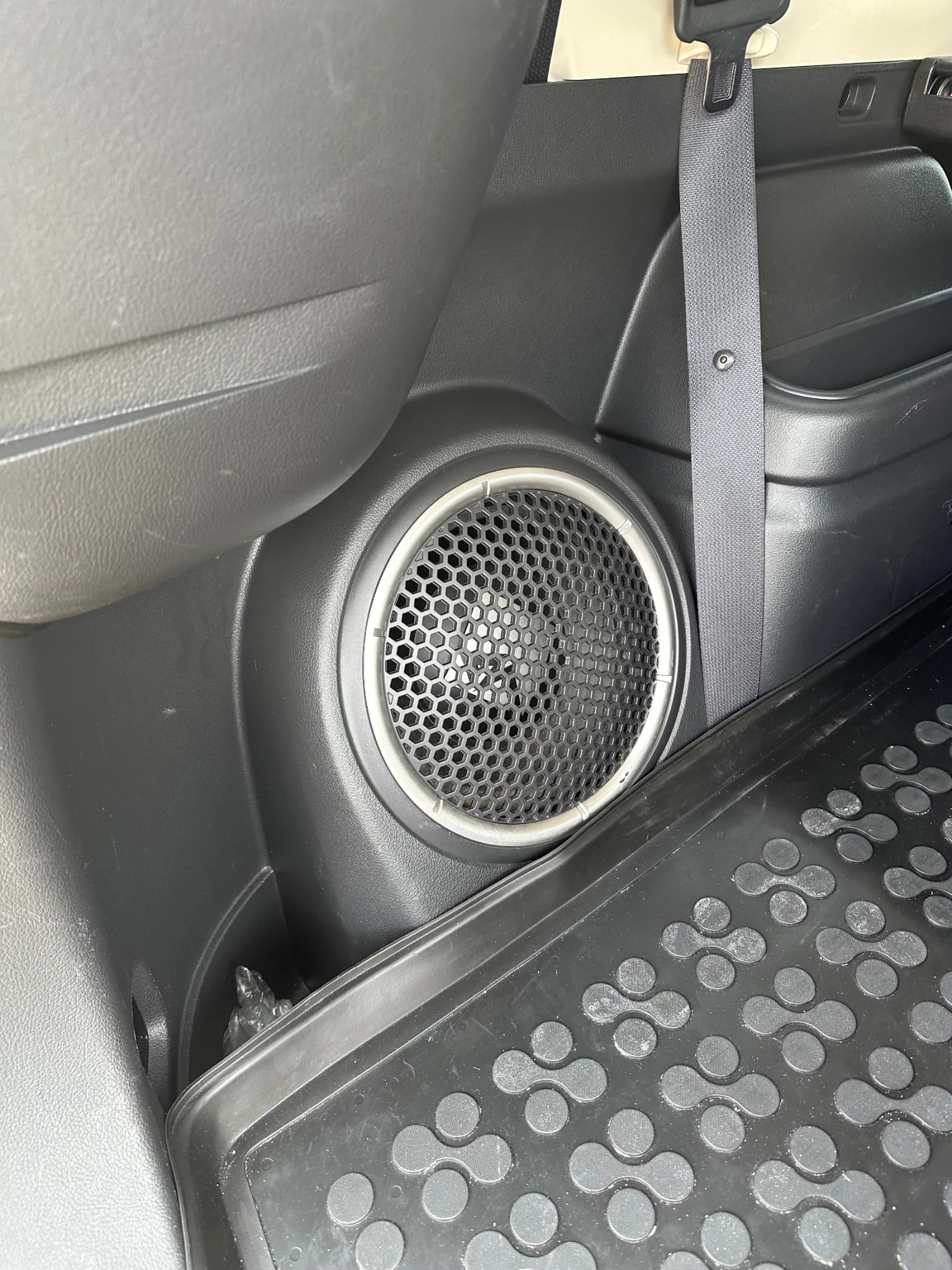 Mitsubishi Outlander SUV, снимка 15 - Автомобили и джипове - 53664509