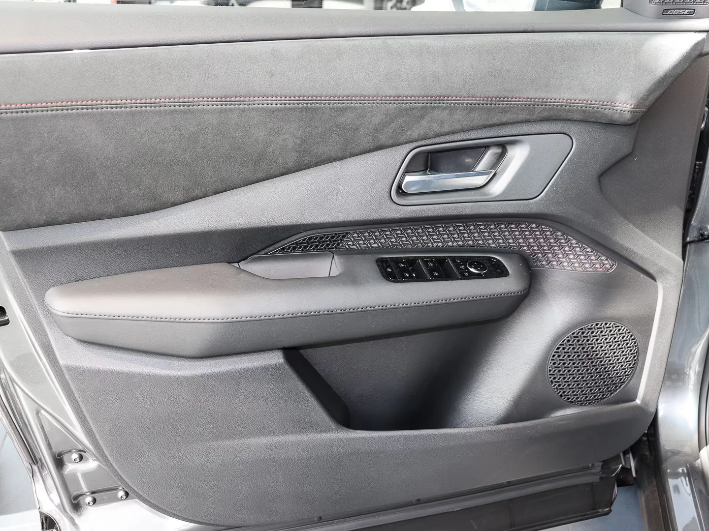 Nissan Ariya НОВ!87kWs/435HP/NISMO/4X4/360/МЕМО/201z, снимка 13 - Автомобили и джипове - 53973508