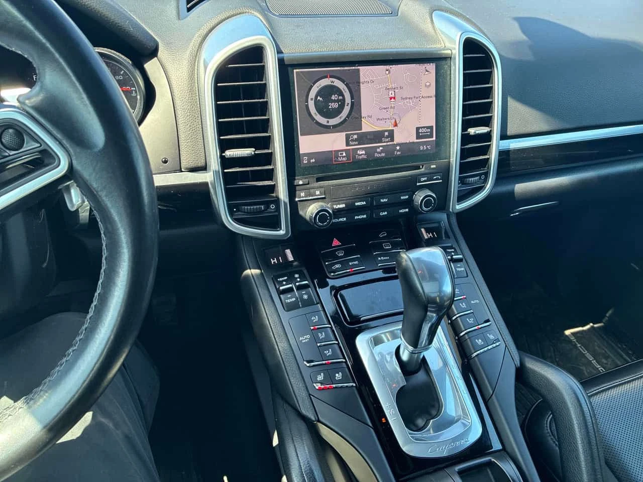 Porsche Cayenne AWD/ДИСТРОНИК/ОБДУХВАНЕ/ПАНОРАМА/ГУМИ+ ДЖАНТИ , снимка 8 - Автомобили и джипове - 54183768