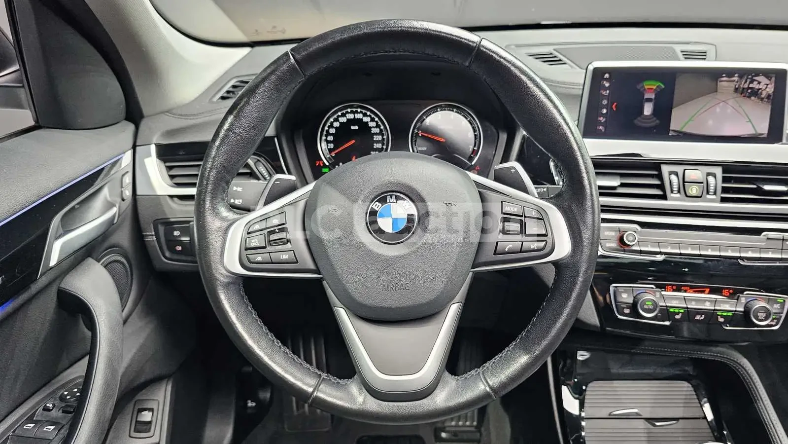 BMW X1 ПОДГРЕВИ * ПАНО * KEYLESS * АВТОКРЕДИТ , снимка 13 - Автомобили и джипове - 55032779