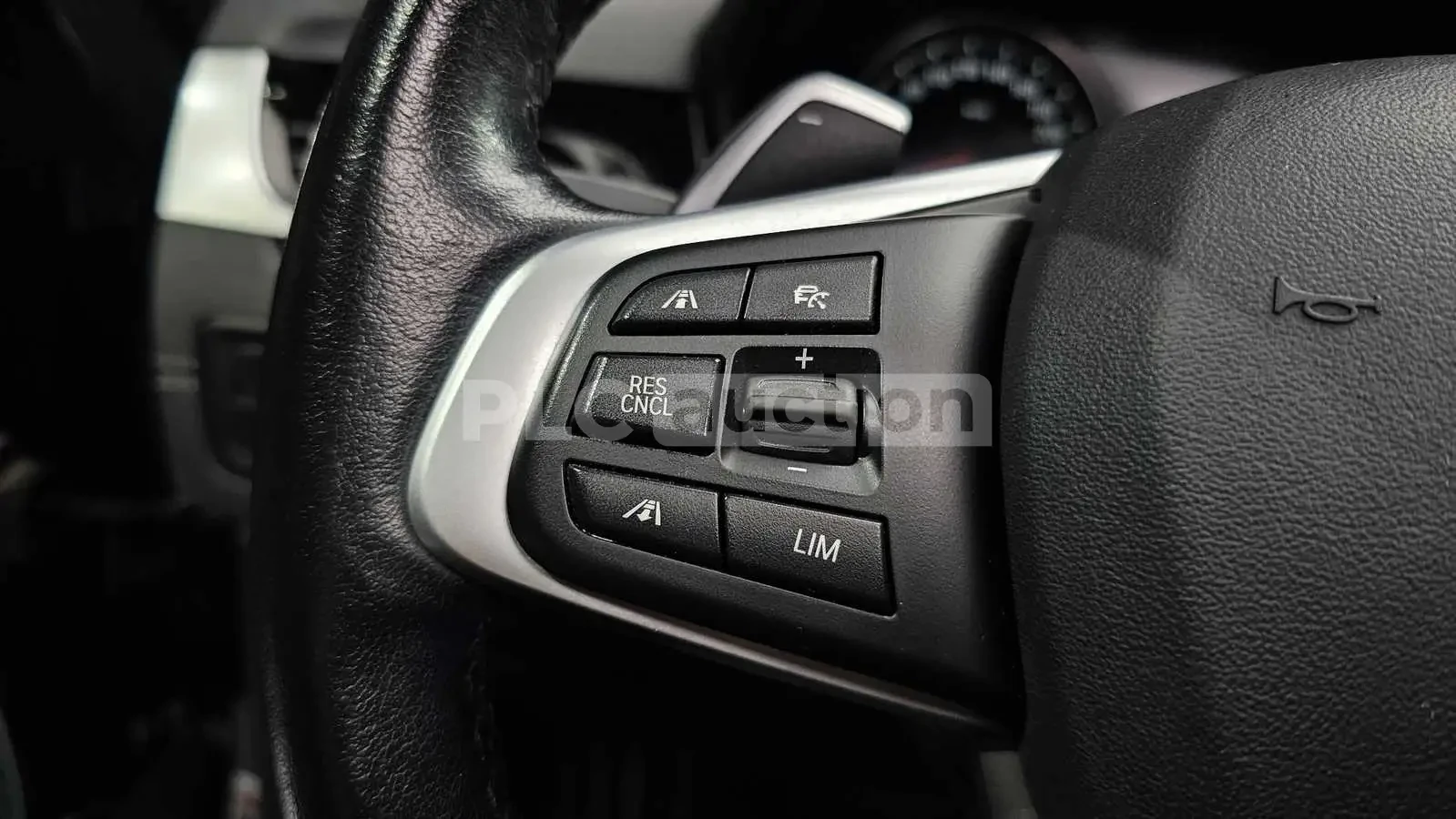 BMW X1 ПОДГРЕВИ * ПАНО * KEYLESS * АВТОКРЕДИТ , снимка 15 - Автомобили и джипове - 55032779