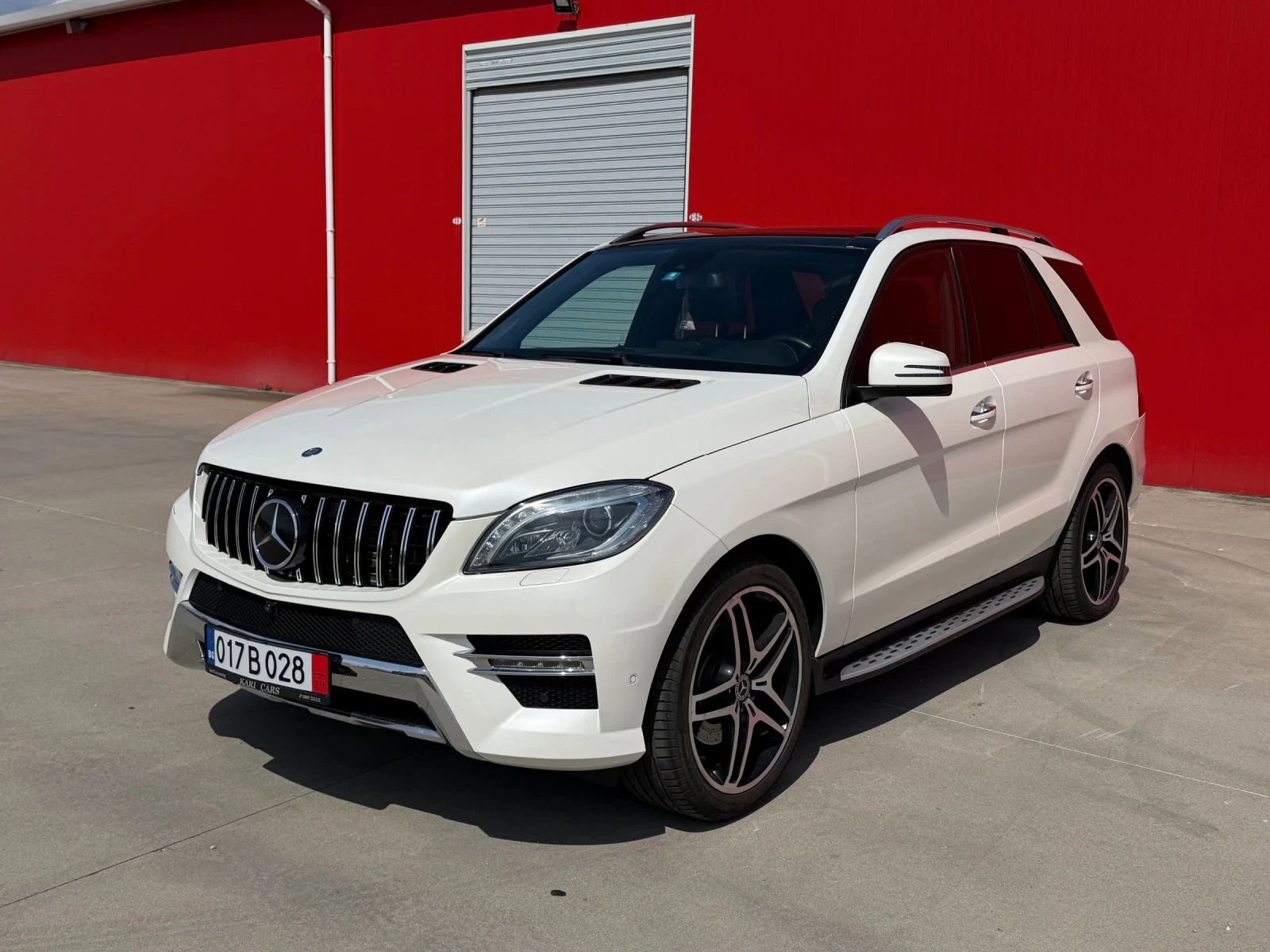Mercedes-Benz ML 350 AMG / DISTRONIC / 360 KAMERI / KEYLESS GO / PANORA