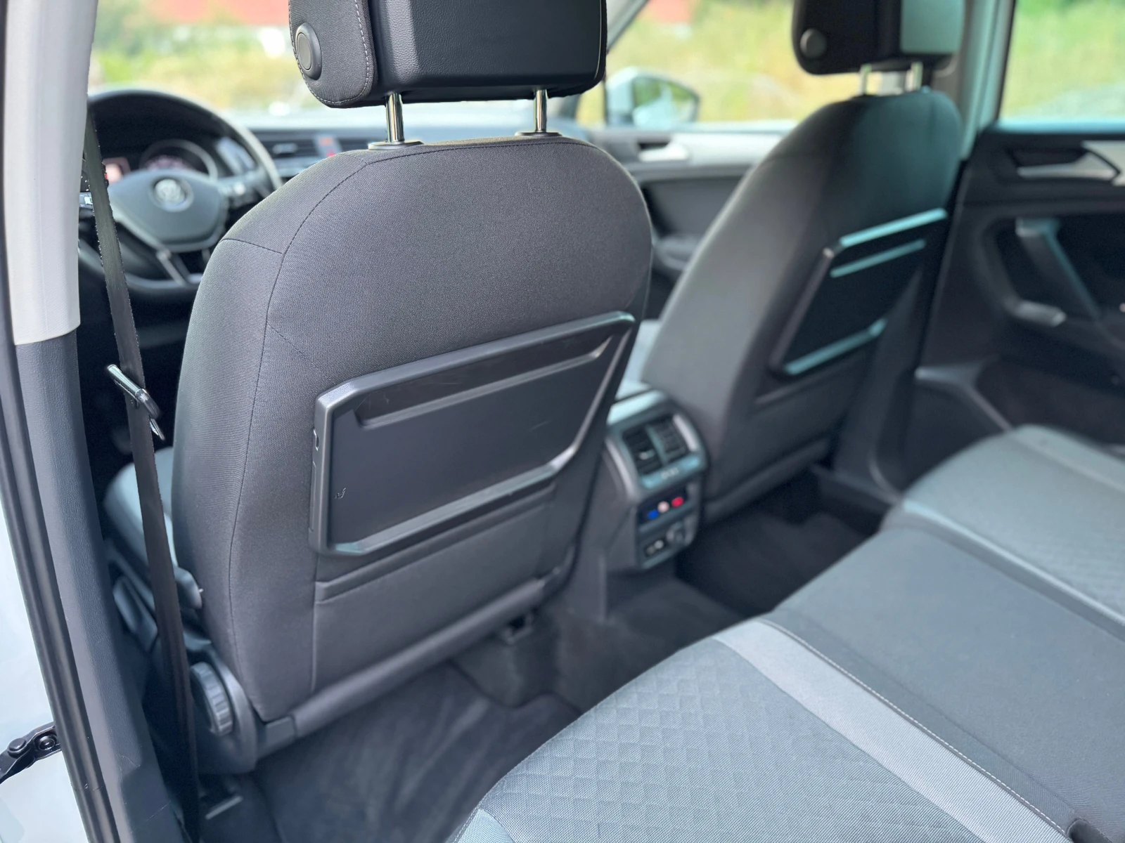 VW Tiguan 2.0TDI* R-Line* LED* NAVI | Mobile.bg � ����������� 13