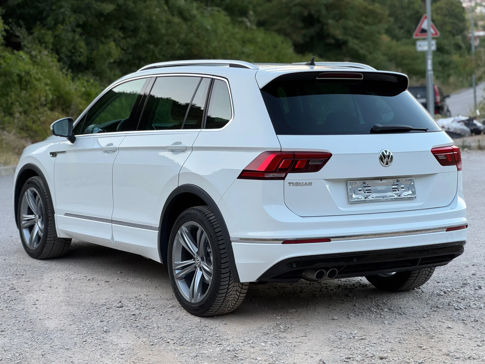 VW Tiguan 2.0TDI* R-Line* LED* NAVI | Mobile.bg � ����������� 6