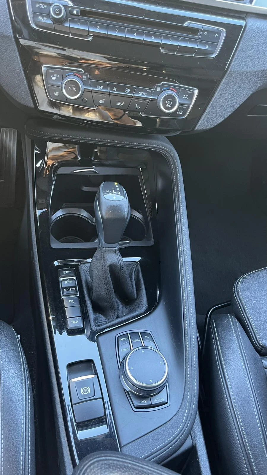 BMW X1 25D Панорамен таван, щора, снимка 13 - Автомобили и джипове - 56359819