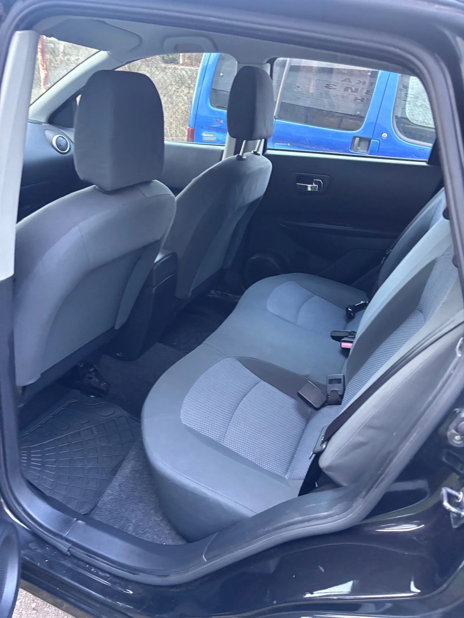 Nissan Qashqai 1.5 DCI, снимка 8 - Автомобили и джипове - 56686435