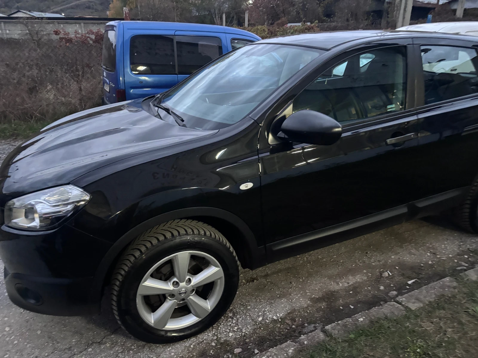 Nissan Qashqai 1.5 DCI, снимка 3 - Автомобили и джипове - 56686435