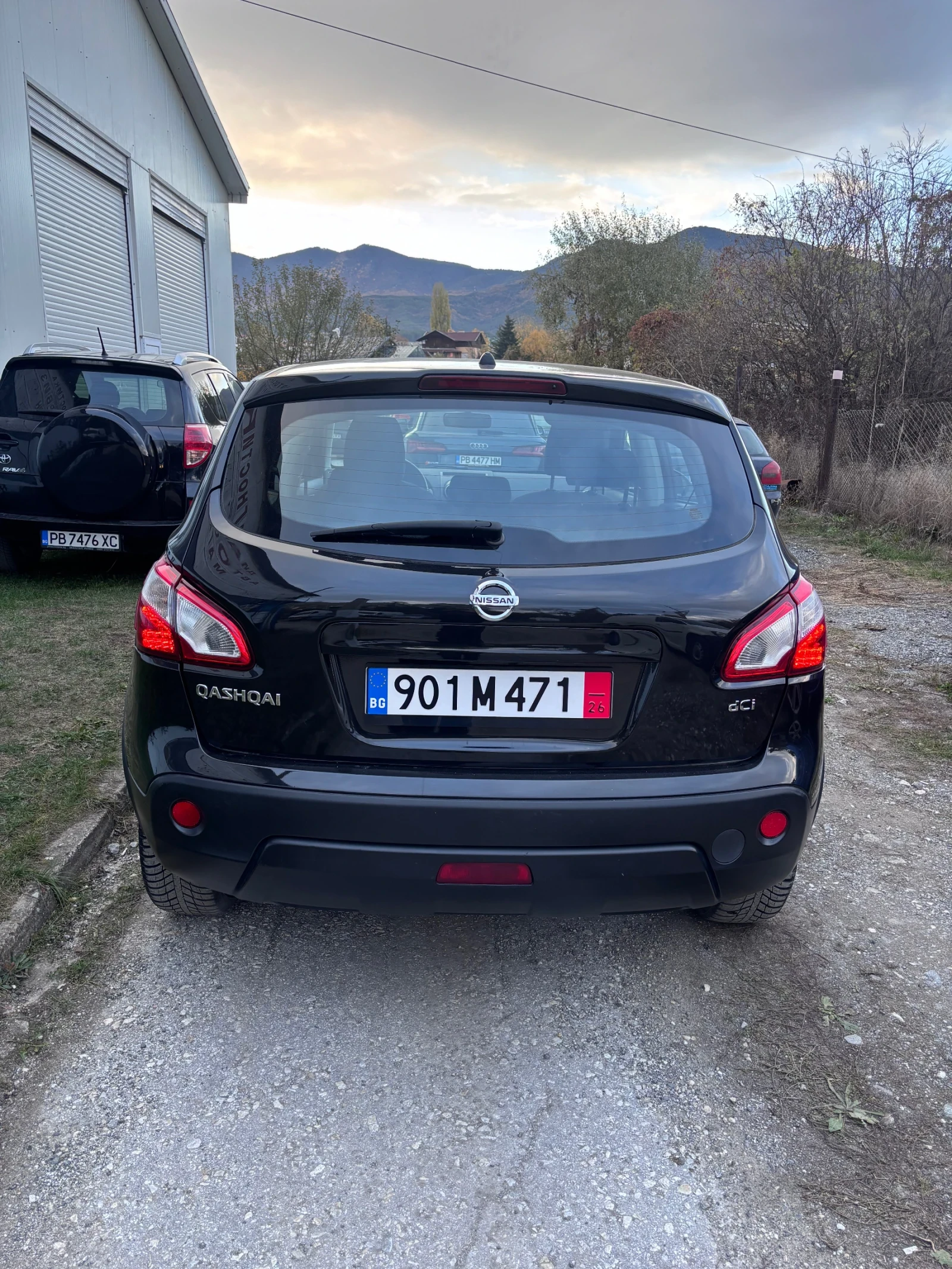 Nissan Qashqai 1.5 DCI, снимка 11 - Автомобили и джипове - 56686435
