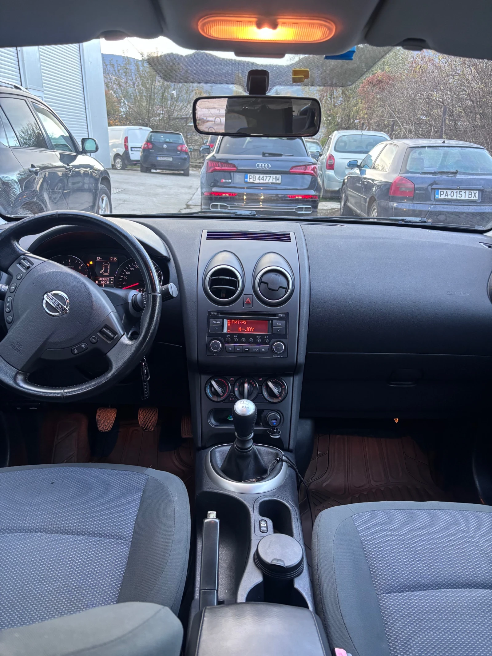 Nissan Qashqai 1.5 DCI, снимка 7 - Автомобили и джипове - 56686435