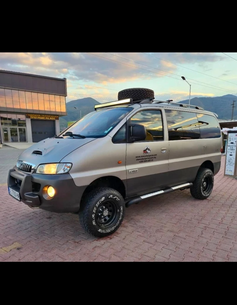 Hyundai Starex, снимка 2 - Бусове и автобуси - 49378502