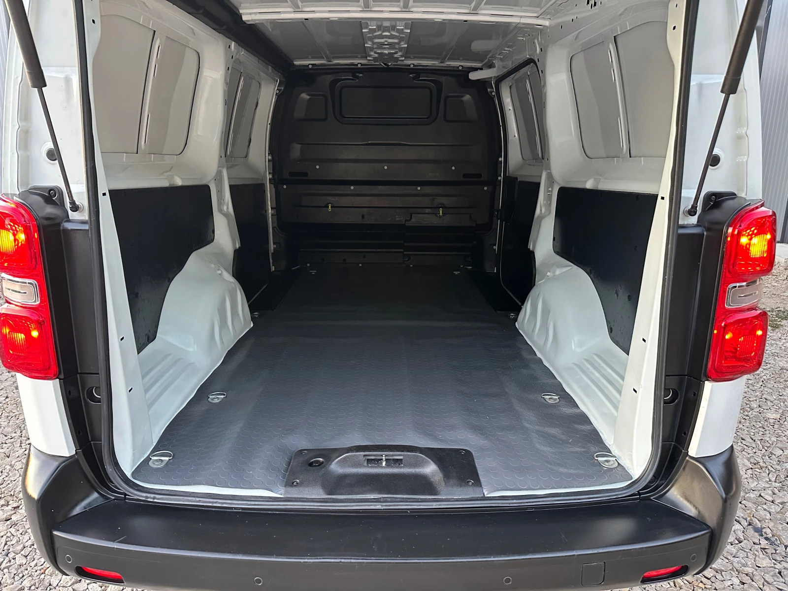 Peugeot Expert 2.0HDI 150�� ����� ��������� 2020� | Mobile.bg � ����������� 13