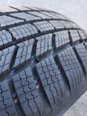 Гуми Зимни 195/55R18, снимка 5