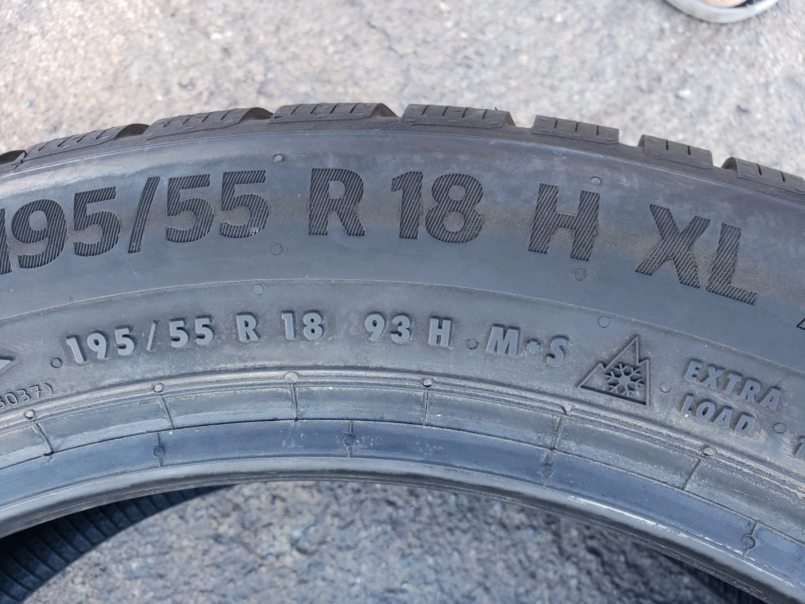 Гуми Зимни 195/55R18, снимка 3 - Гуми и джанти - 55959336