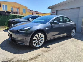 Снимка Tesla Model 3