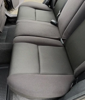 Toyota Corolla 1.4i/FACE-LIFT/УНИКАЛНО ЗАПАЗЕН АВТОМОБИЛ | Auto.bg — изображение 13