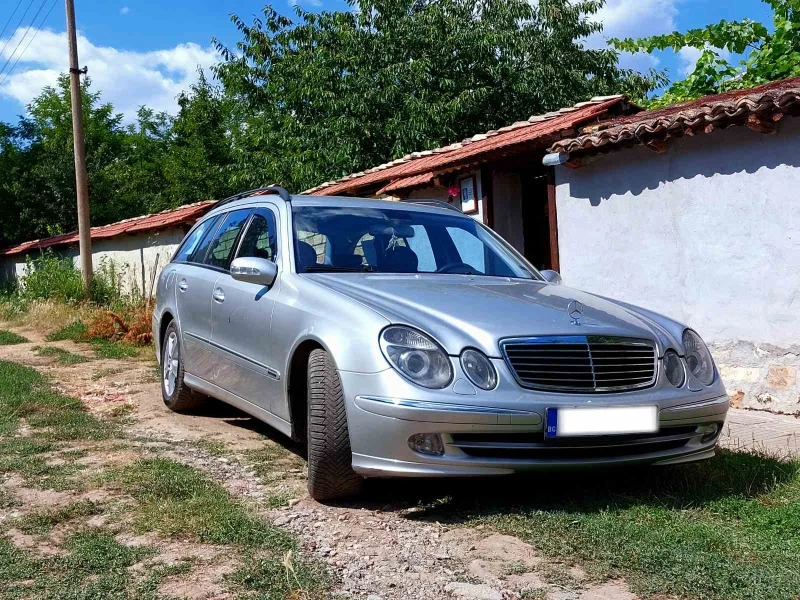 Mercedes-Benz E 270, снимка 1 - Автомобили и джипове - 47065095