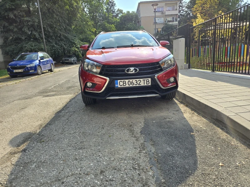 Lada Vesta 1.6 CROSS, снимка 2 - Автомобили и джипове - 46946939