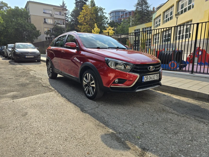 Lada Vesta 1.6 CROSS, снимка 1 - Автомобили и джипове - 46946939