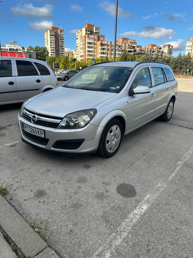 Opel Astra 1.9 CDTI, снимка 1 - Автомобили и джипове - 47275721