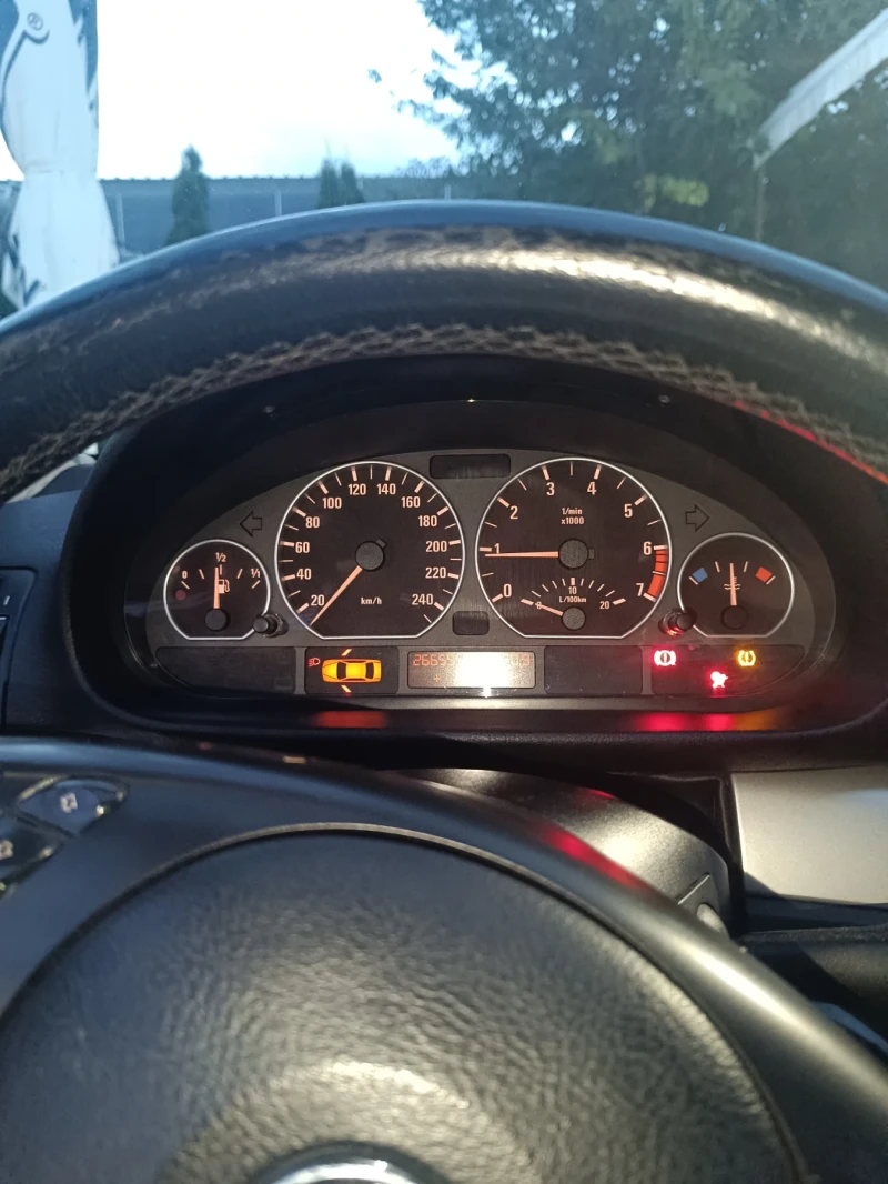 BMW 330 Xi, снимка 10 - Автомобили и джипове - 52429449