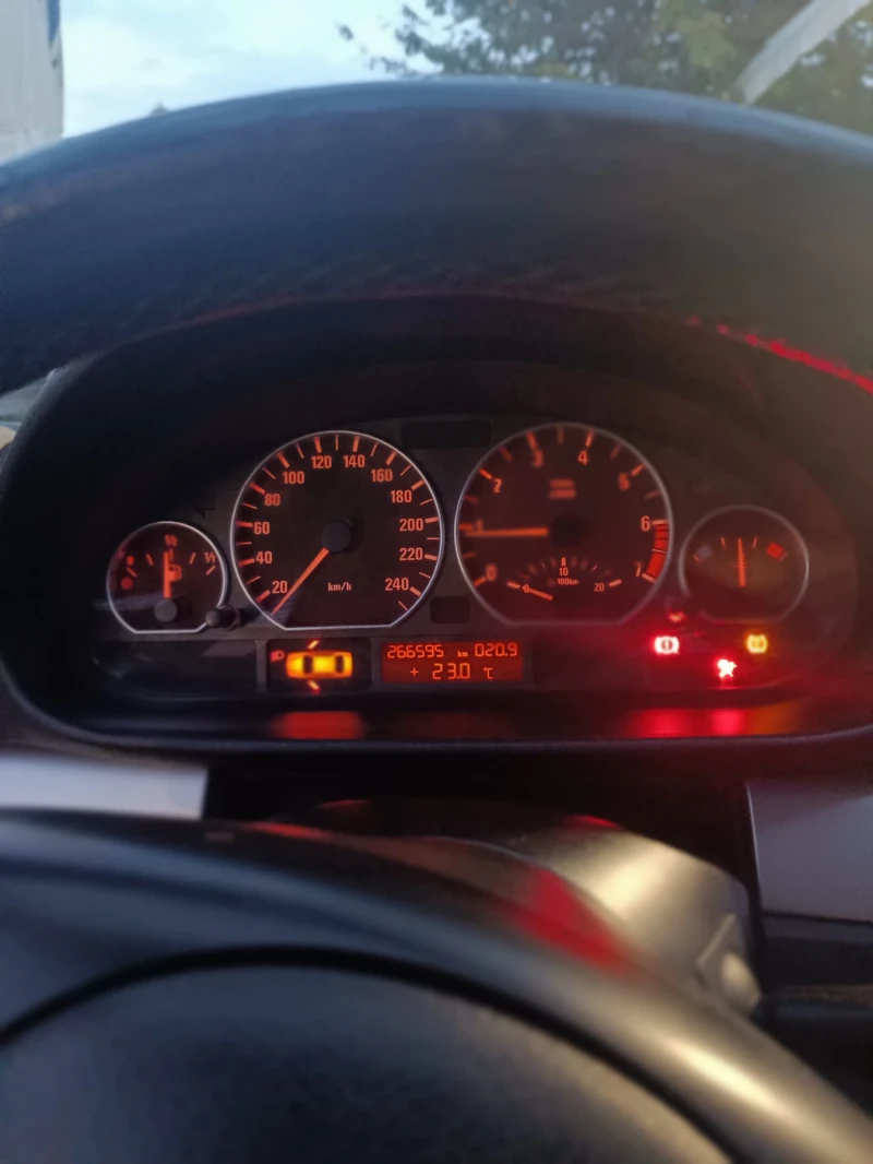 BMW 330 Xi, снимка 6 - Автомобили и джипове - 52429449