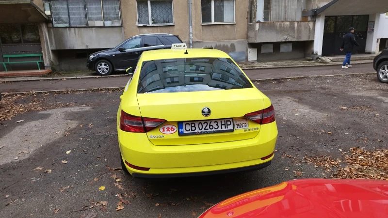 Skoda Superb 3, снимка 3 - Автомобили и джипове - 52028455