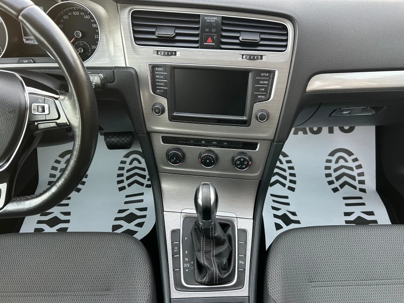 VW Golf * HighLine* AUTOMAT* NAVI* , снимка 12 - Автомобили и джипове - 52287458