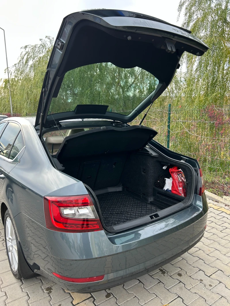 Skoda Octavia III       1.6 TDI, снимка 6 - Автомобили и джипове - 52391605