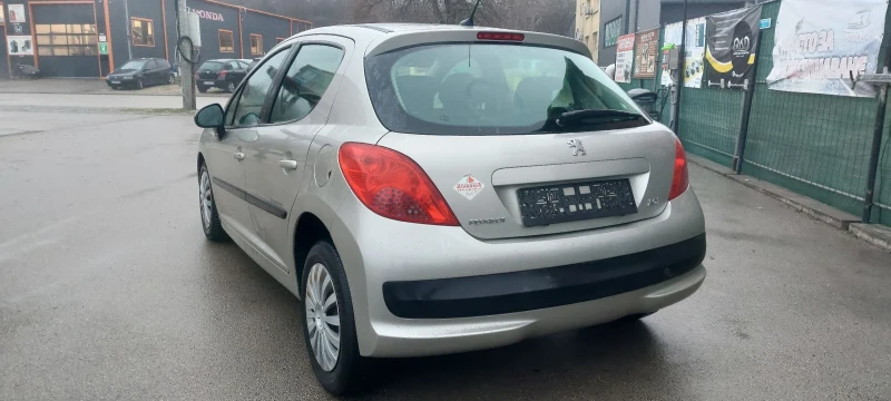 Peugeot 207 1.4I 75к.с. COLOR, снимка 4 - Автомобили и джипове - 53060626